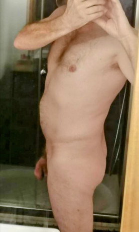 je-cherche-ou-loue-un-baiseur-regulier-a-paris-big-0